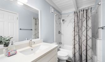 99-633 Hulumanu St, Aiea, HI 96701