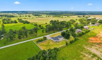 19360 Lawrence 2227, Aurora, MO 65605