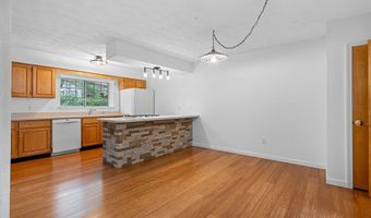 54 Voyagers Ln 54, Ashland, MA 01721