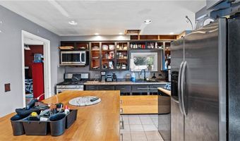 54 E Earle St, Cumberland, RI 02864