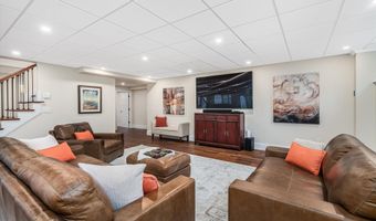 28 Blackstone Dr, Raymond, NH 03077