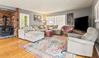 1917 Arthur St, Caldwell, ID 83605