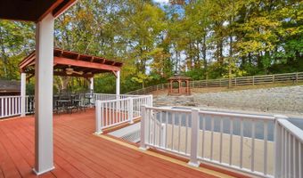 2558 Apple Ridge Ln, Amberley, OH 45236