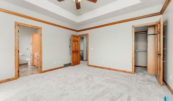 1817 W Ashton Trl, Brandon, SD 57005