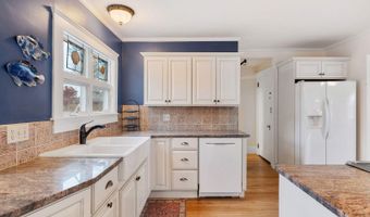 35 Benedict Rd, Bourne, MA 02532