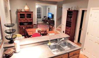 15 Meridian Rd, Beaufort, SC 29907