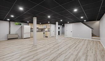 7 Philip Ave, Augusta, ME 04330