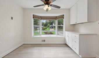 4907 CHANTICLEER Ave, Annandale, VA 22003