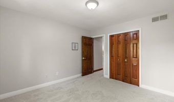 3427 E Dobson Pl, Ann Arbor, MI 48105