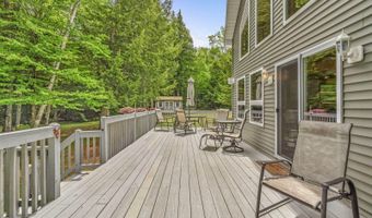30 Beaver Bog Ln, Abbot, ME 04406