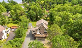 15 Bishop Cir, Albrightsville, PA 18210