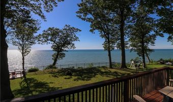 62 Summerdale Rd, Angola, NY 14006