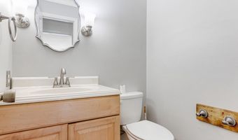 2420 E Alberson Dr, Albany, GA 31721