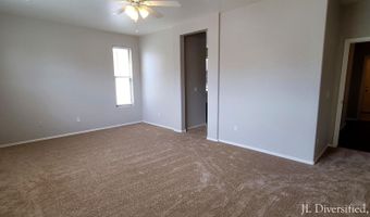 6895 S AMETHYST Dr, Chandler, AZ 85249