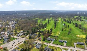 230 School St, Lincoln, RI 02865