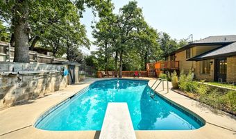 1829 N Oakhill Rd, Bethany, OK 73008