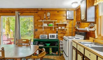 2322 W Shore Rd, Alburgh, VT 05440
