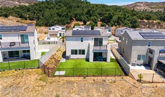 598 Meadowood, Fallbrook, CA 92028