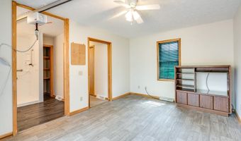 12222 Cenfield St NE, Alliance, OH 44601