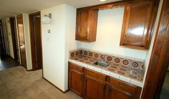 830 Live Oak Rd NE E, Albuquerque, NM 87122
