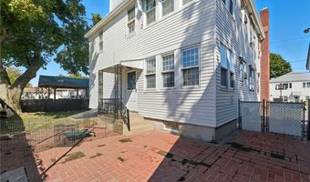 92 Rhode Island St, Cranston, RI 02920