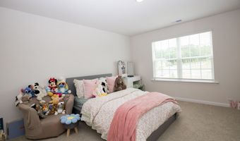 1179 Misty Creek Dr, Aberdeen, NC 28315