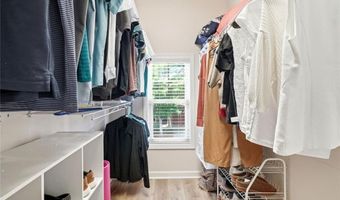 1485 Faircrest Ln, Alpharetta, GA 30004