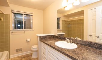 3356 Tacoma Cir, Ann Arbor, MI 48108