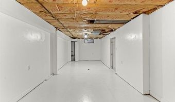 10045 Ruth Ave, Allen Park, MI 48101