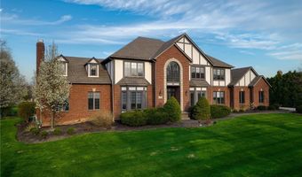 275 Camden Ln, Aurora, OH 44202