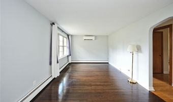 236 N Harvest St, Amherst, NY 14221