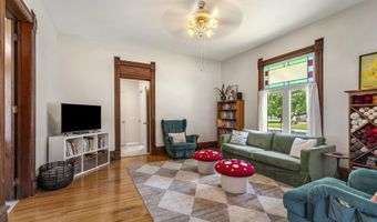 605 N COLLEGE Ave, Aledo, IL 61231