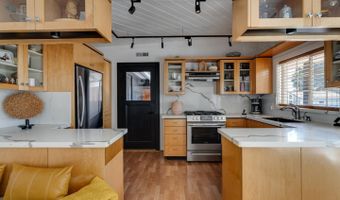 527 Clubhouse Dr, Aptos, CA 95003
