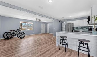 6 Ipswich Dr, Bella Vista, AR 72714