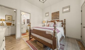 92 ALMARTE Dr, Carefree, AZ 85377