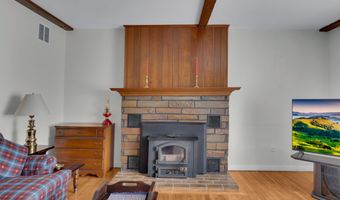 3238 Ridgewood Rd, Allenwood, NJ 08720
