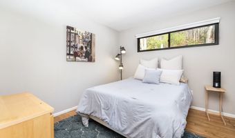 206 New Rd, Avon, CT 06001