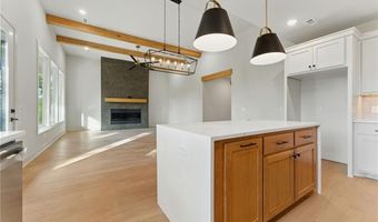 23 Kirkwall Ln, Bella Vista, AR 72715