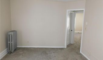 2411 S 5th St 2Nd Floor, Allentown, PA 18103