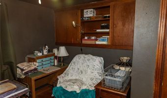45 Howard St, Austin, IN 47102