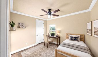 1009 Bluebonnet Ln, Adkins, TX 78101