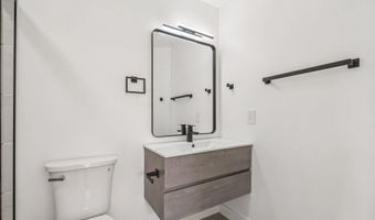 43501 POSTRAIL Sq, Ashburn, VA 20147