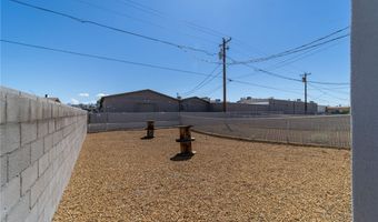 1632 Shamrock Rd, Bullhead City, AZ 86442