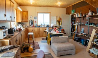41 MARSH CREEK Rd, Cora, WY 82925