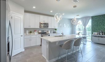 1122 OAK VALLEY Dr, Auburndale, FL 33823