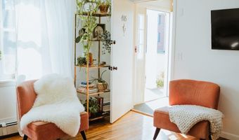 70 Carroll Ave 405, Newport, RI 02840