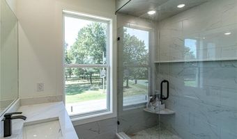2 Scotch Broom Pl, Bella Vista, AR 72715
