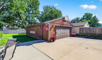 1036 W OKLAHOMA St, Appleton, WI 54914