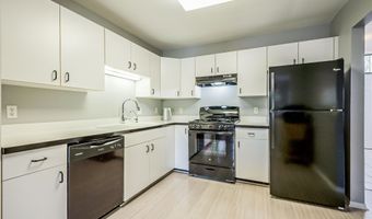 531 Liberty Pointe Dr, Ann Arbor, MI 48103