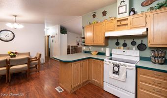 830 SHAMAR Dr, Blanchard, ID 83804